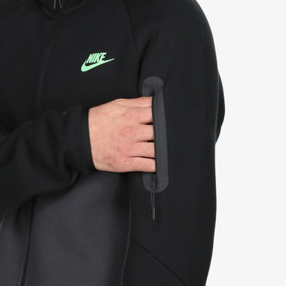 Nike Tech Fleece Dukserica